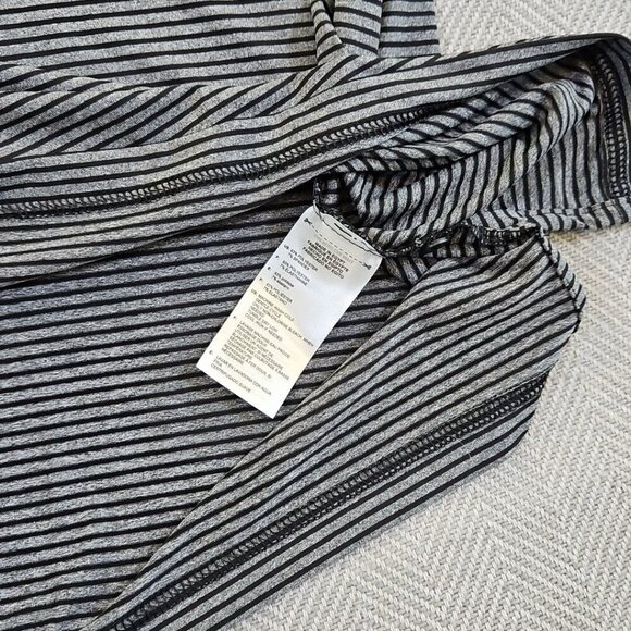 Adidas Golf 2-Button Polo Men's 2XL Gray Black Horizontal Stripe NWT Performance - Picture 8 of 16